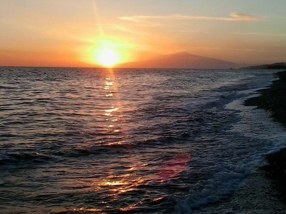 La Perla Jonica Hotel Bova Marina Bagian luar foto