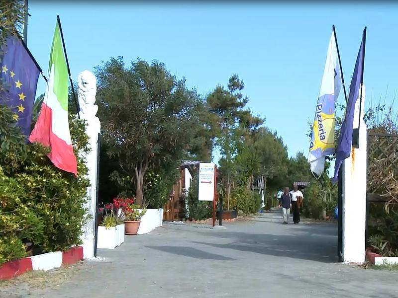 La Perla Jonica Hotel Bova Marina Bagian luar foto
